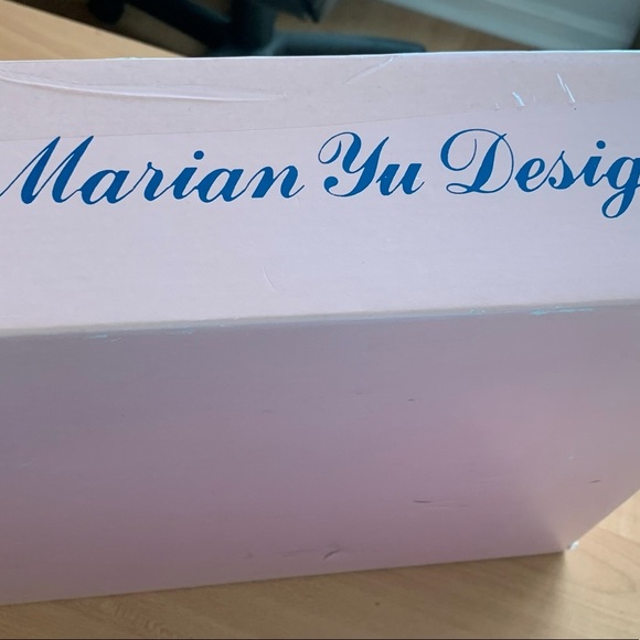 Dolls Marian Yu Designs 1987 Hierloom porcelain set of 2 original box new - Picture 7 of 10